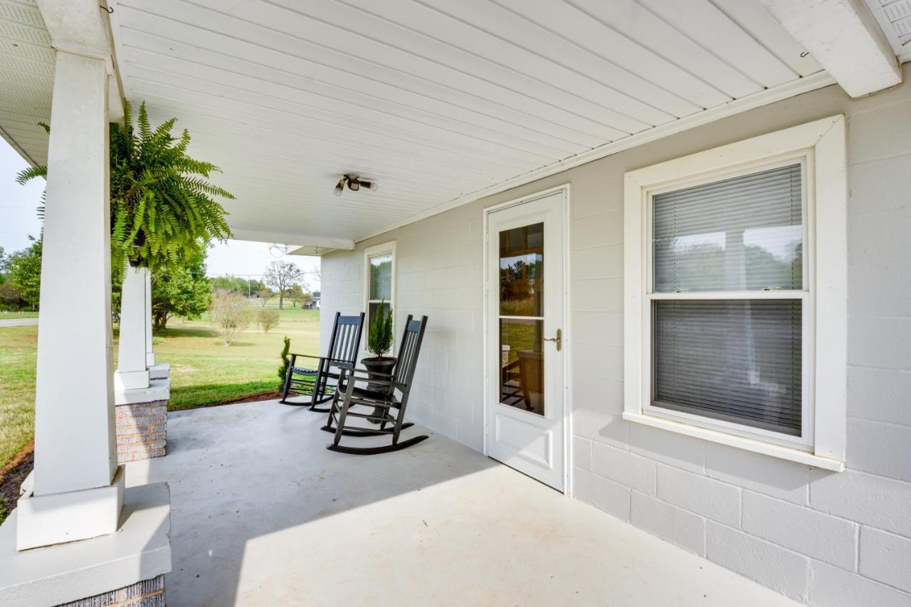 Cozy Fair Play Home With Deck 4 Mi To Lake Hartwell! Экстерьер фото