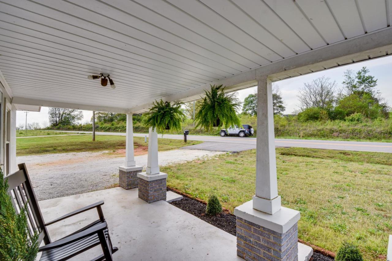 Cozy Fair Play Home With Deck 4 Mi To Lake Hartwell! Экстерьер фото